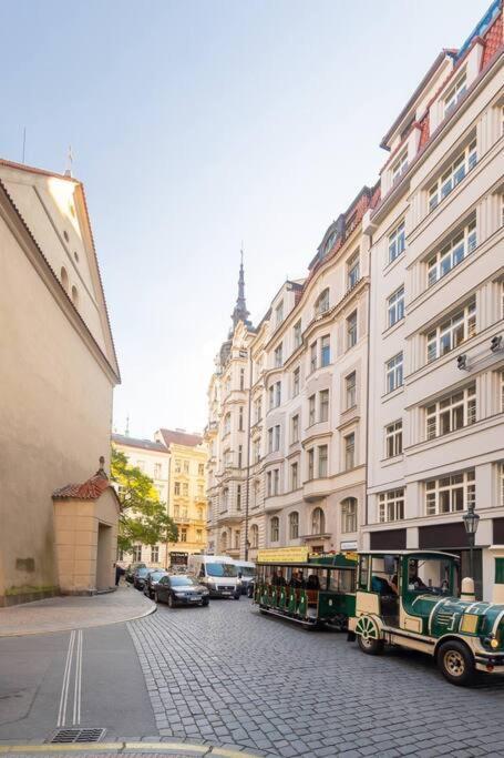 Old Town Square Luxury Apartment Praga Exterior foto